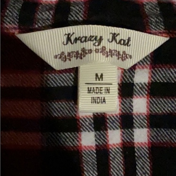 Super Cute Asymmetrical Flannel Wrap! Comfy! Keeps you warm! Medium! - Picture 2 of 2